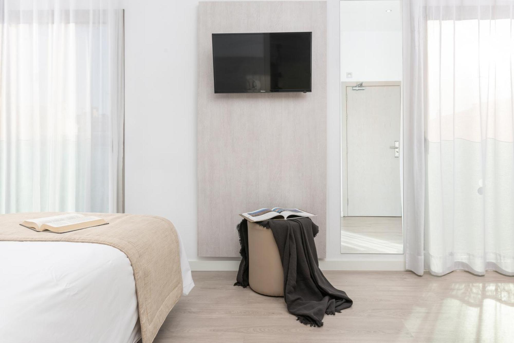 Llaut Boutique Hotel (Adults Only) Can Picafort  Rum bild