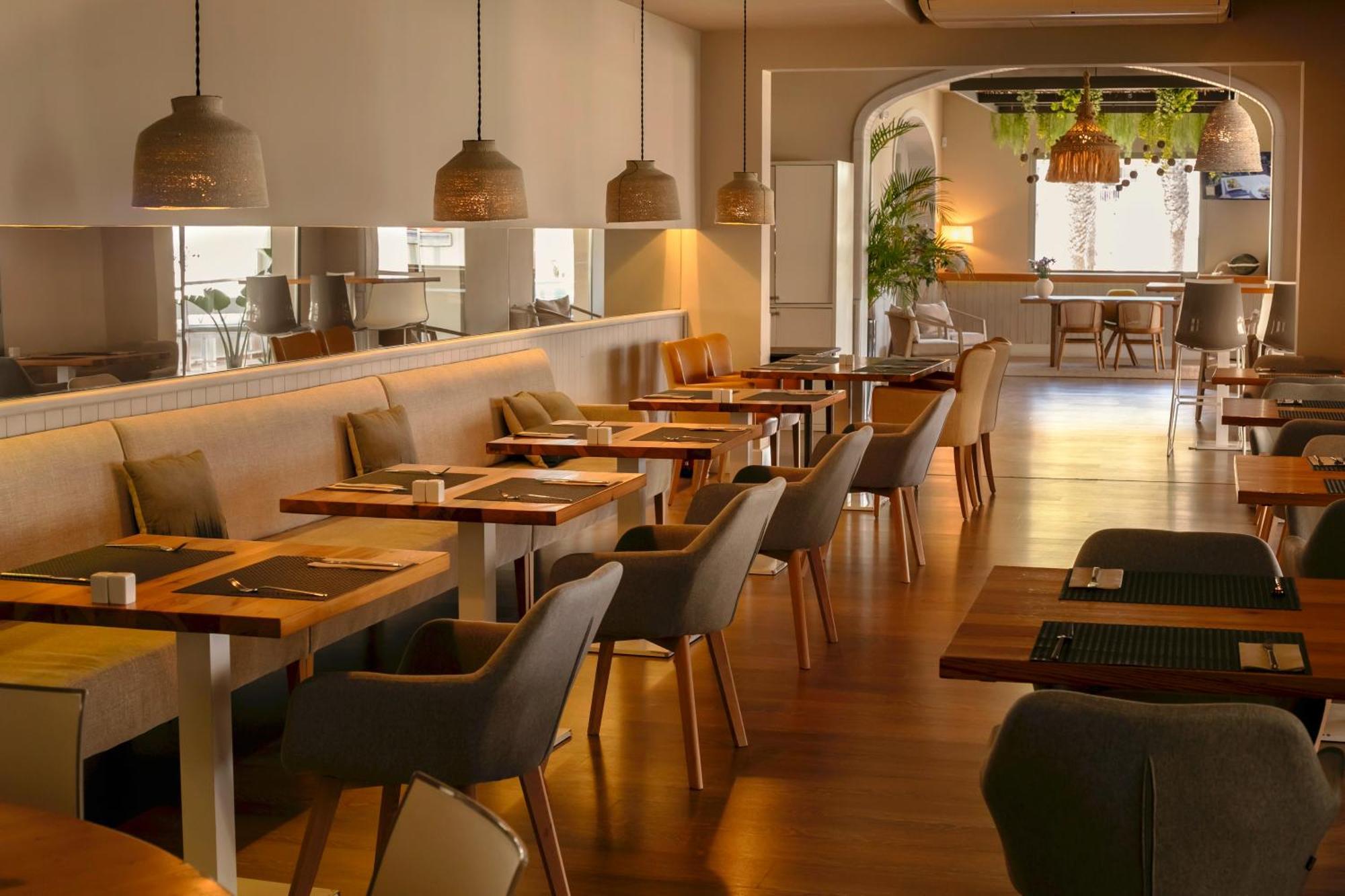 Llaut Boutique Hotel (Adults Only) Can Picafort  Exteriör bild